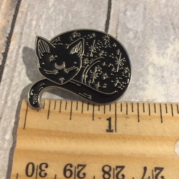 Cat Pin Celestial Space Kitty | NEW - Picture 3 of 8